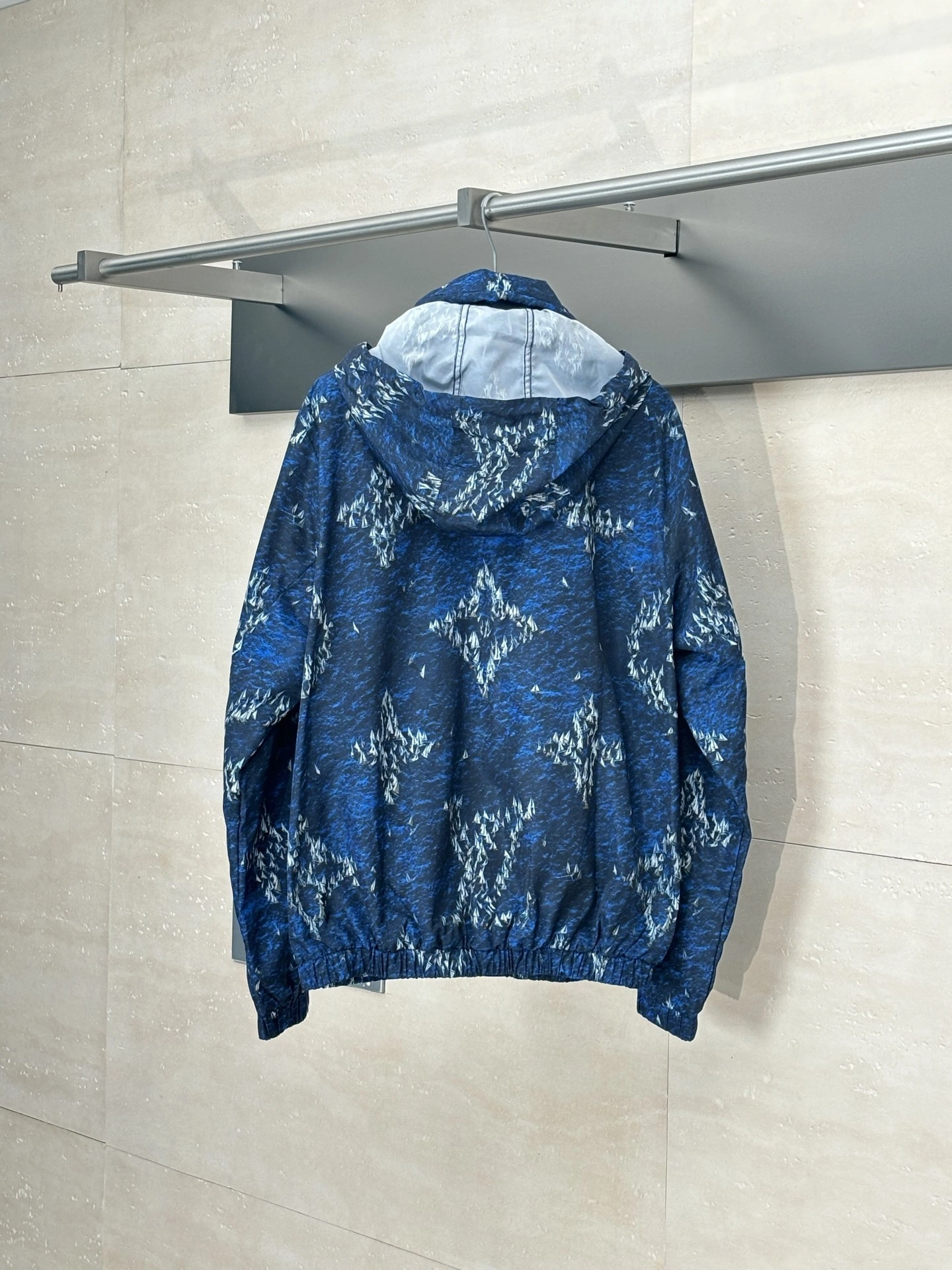 wg.luxury- 8V oversize item:E-F363F1133